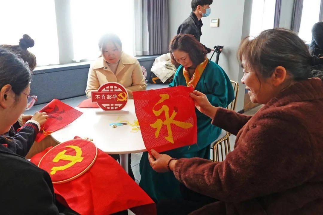 丁晴手套是什么材料游戏画面